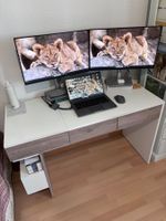 Schreibtisch in heller Holzoptik, in sehr gutem Zustand