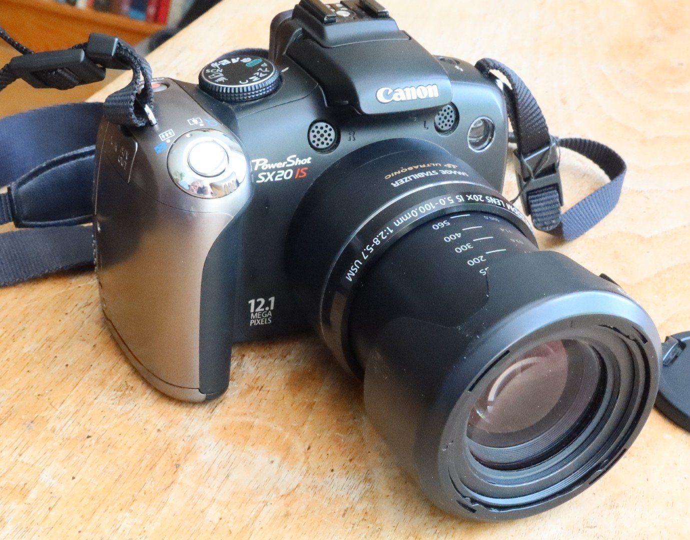 Canon Fotocamera: Canon SX20 20 fach Opt. Zoom – Usato da Jegenstorf venduto da Chris3008 2