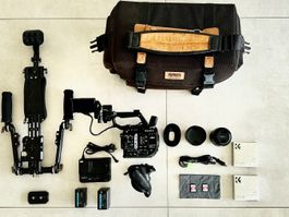 Sony PXW-FS5 II 4K Camcorder + Tilta Rig + 2 Objektive + Zub