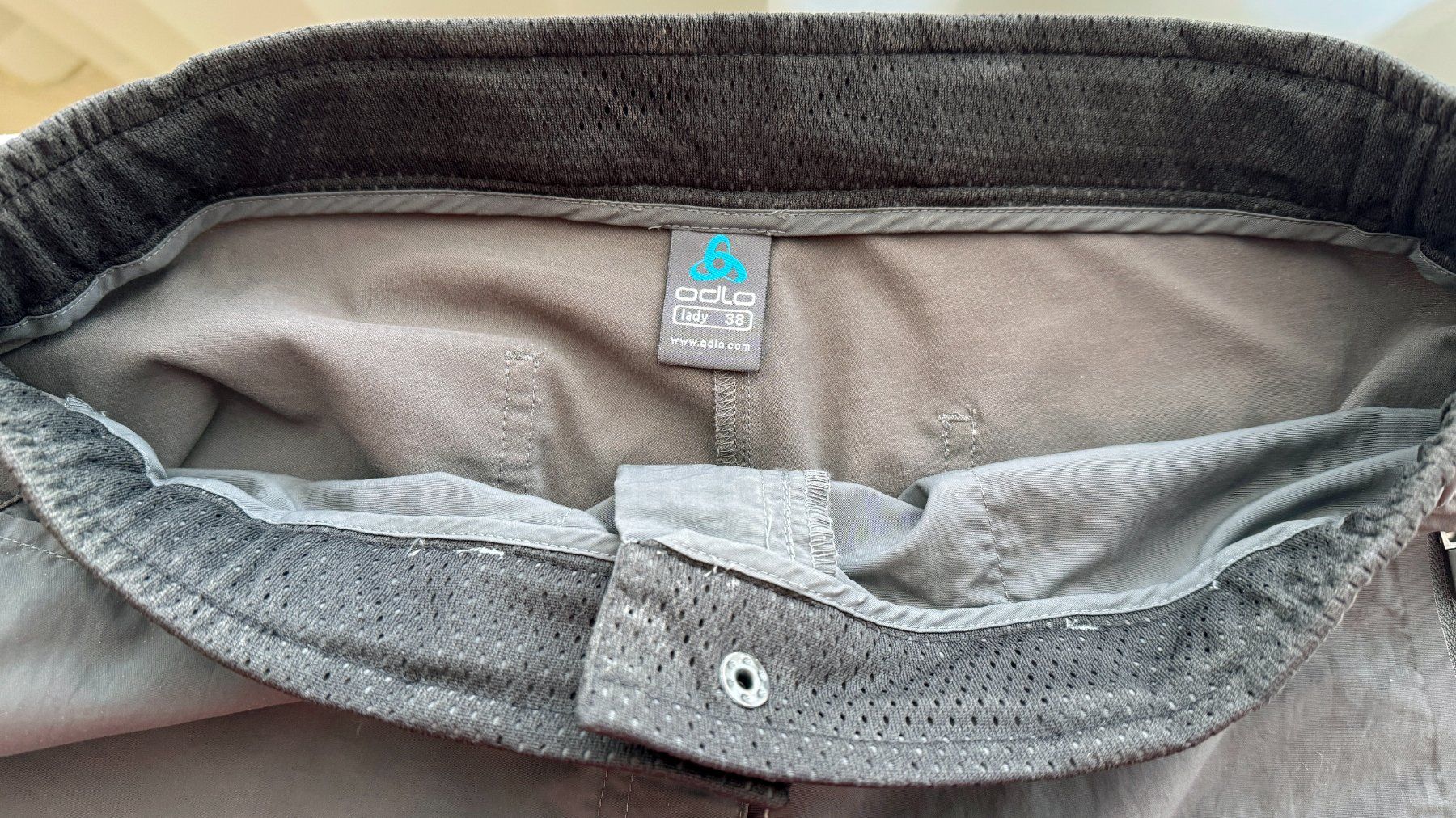 Odlo Pantalons: ODLO Damen-Shorts – D'occasion à Frick par Tartaruga-6 2