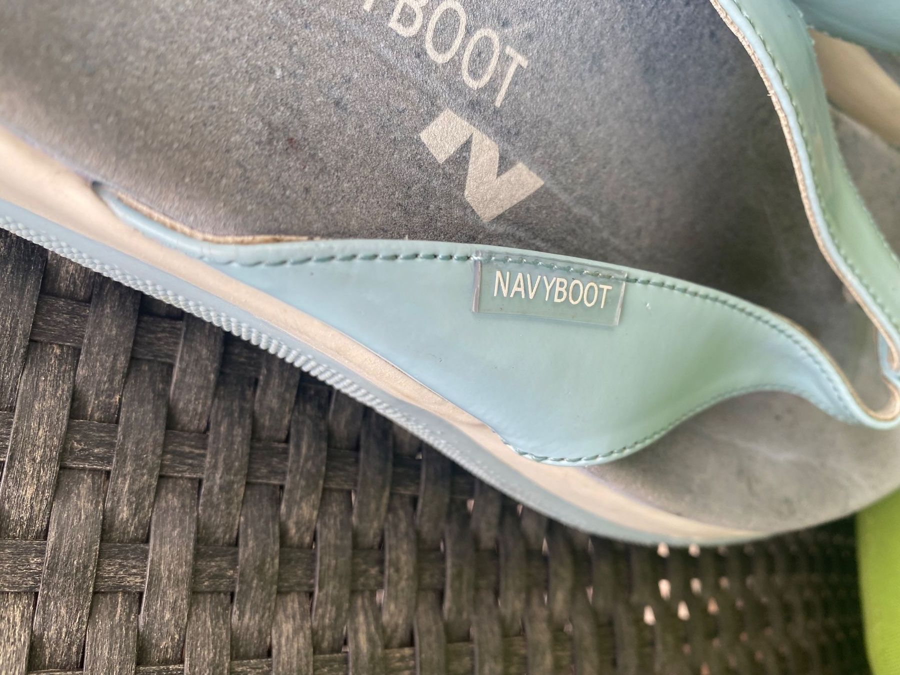 Navyboot Damenschuhe: SUMMERTIME - stilvolle/edle NAVYBOOT Flip-Flops, blau, 39 – Gebraucht aus Winkel von ferrari2022 4
