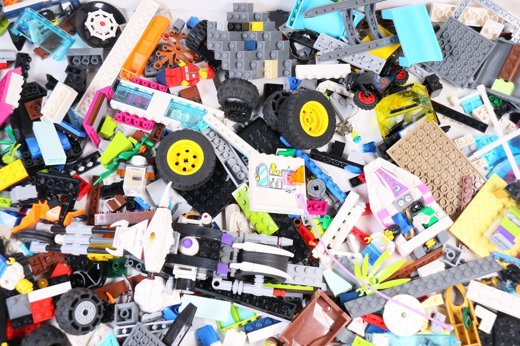 Lego Kit di costruzioni: 1.5 kg. Legoteile mit Minifiguren – Usato da Hettlingen venduto da Scholi99 2