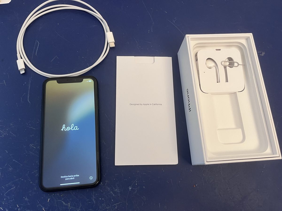 Apple Telefoni cellulari / Smartphones: iPhone XR 64 GB – Usato da Hindelbank venduto da Goldgrube24