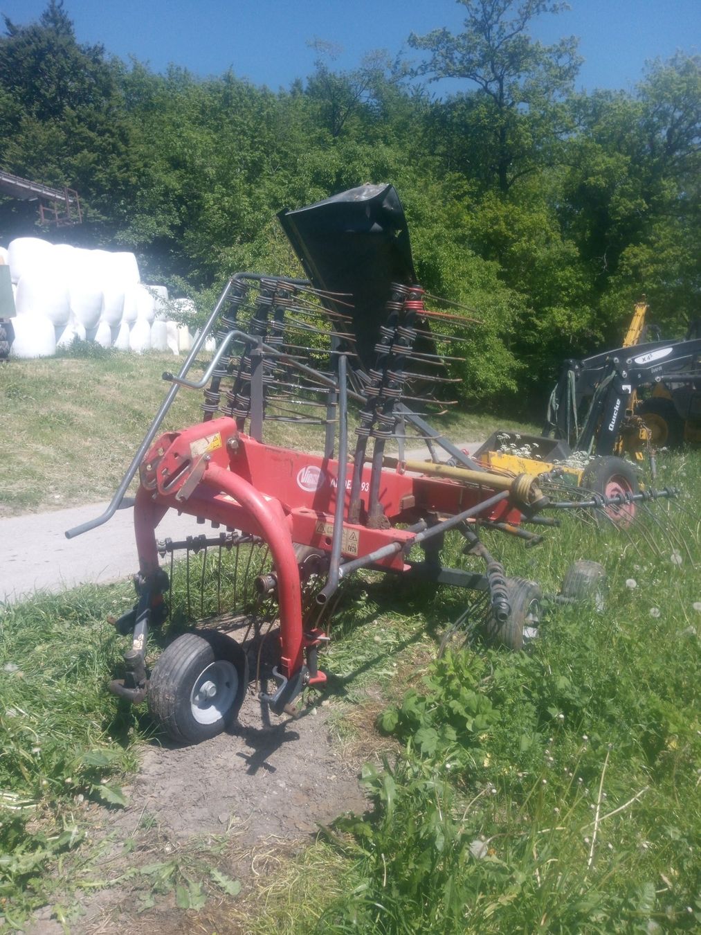 Deutz Raufutterernte: Kreiselschwader Vicon 393 – Defekt aus Rüttenen von Dart4