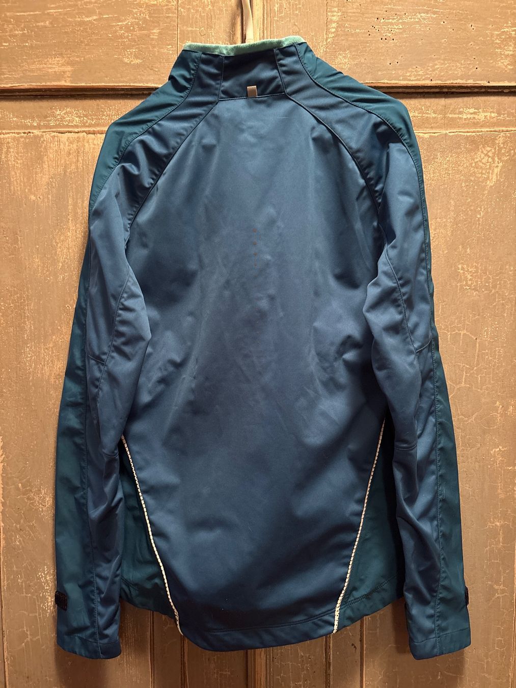 Asics Giacche: Asics - Motion Protect - XS – Usato da Besenbüren venduto da piculo 1