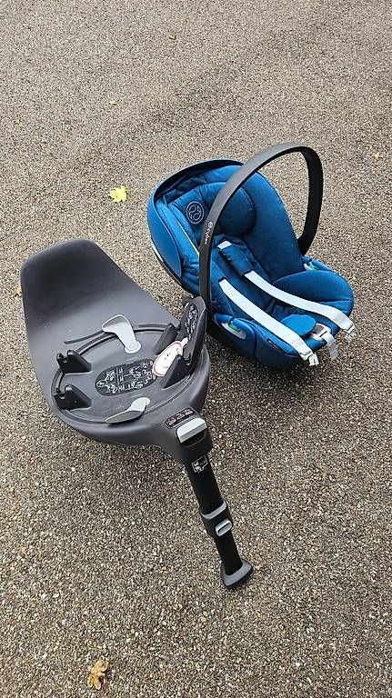 Sièges auto: Cybex Z2 Babyschale inkl. Base  – D'occasion à Winterthur par Ilumina 3