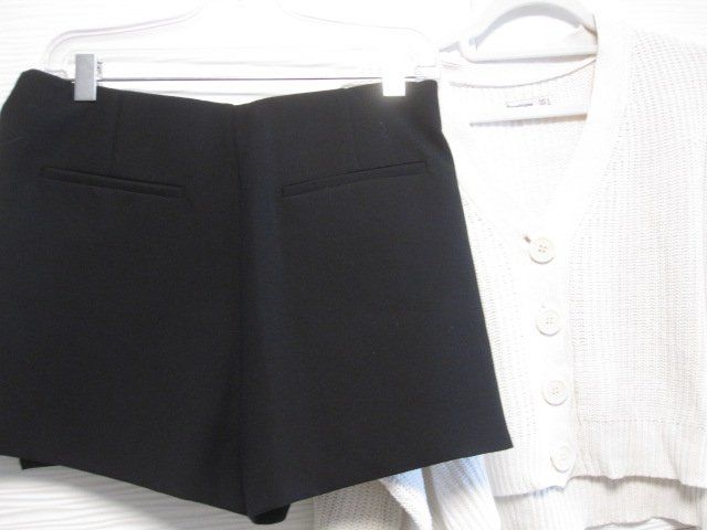 Kleiderpakete: Oberteil und eine Hose / Rock. – Gebraucht aus Ehrendingen von salvi1995 4