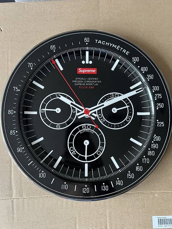 Piatti: SUPREME Watch Plate – Nuovo e nell'imballaggio originale da Basel venduto da REM3000