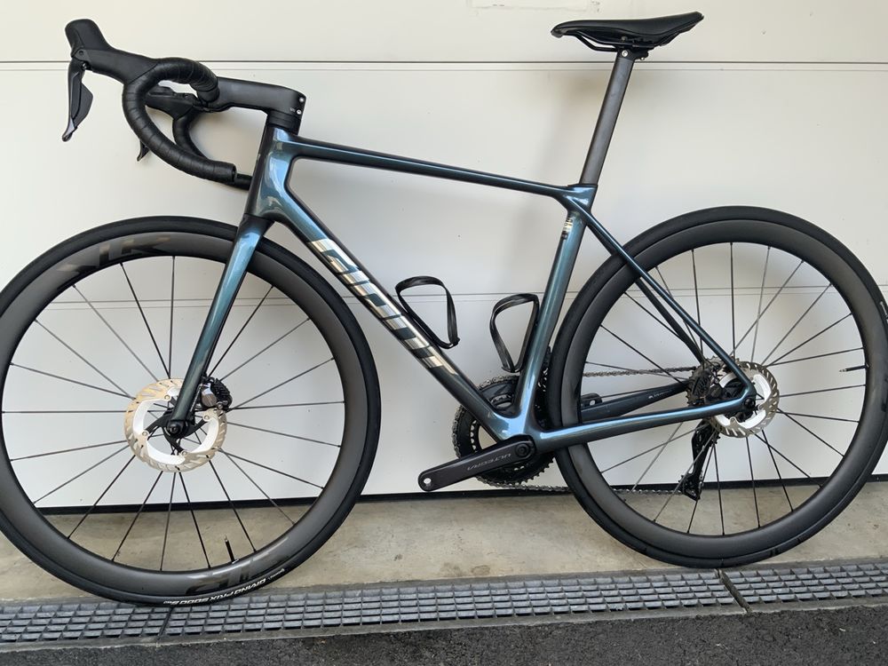 Giant Biciclette: Giant TCR Advanced Pro 0 Di2 – Nuovo (secondo la descrizione) da Walchwil venduto da cha_8qpb 1