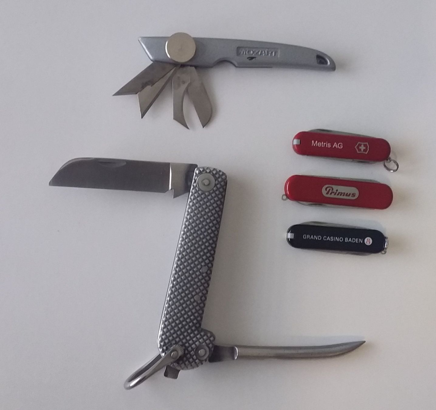 Victorinox Messer: Diverse messer – Gebraucht aus Hunzenschwil von rotebaer