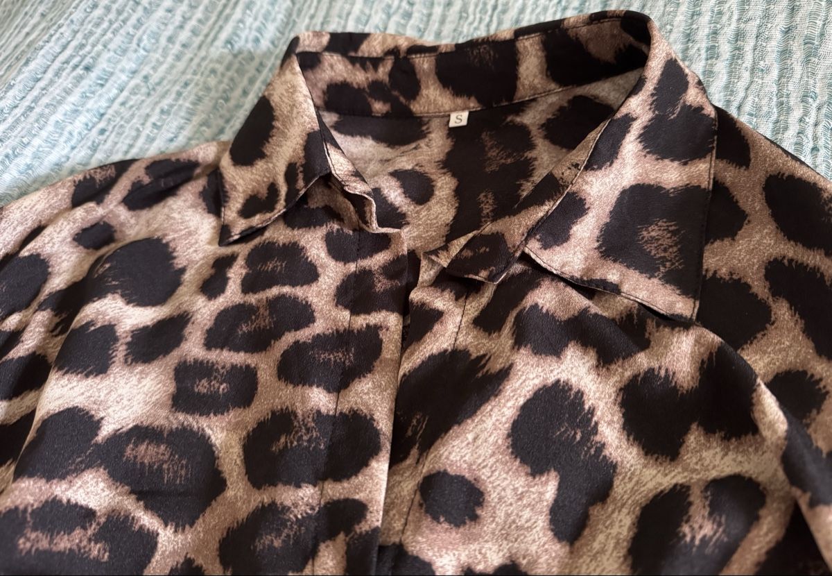 Kleider: Leoparden-Print Blusenkleid, Gr. S – Gebraucht aus Saas-Fee von omn_5qkz 4