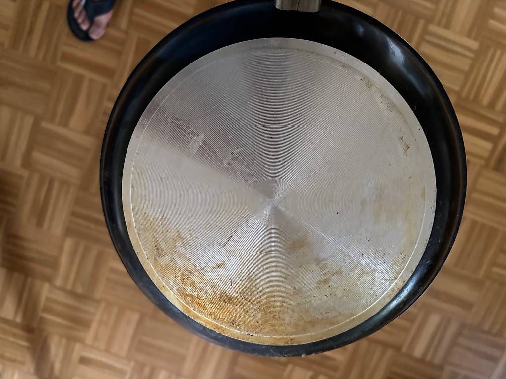Padelle: Poele – Usato da Ecublens VD venduto da kel_z6wk 1