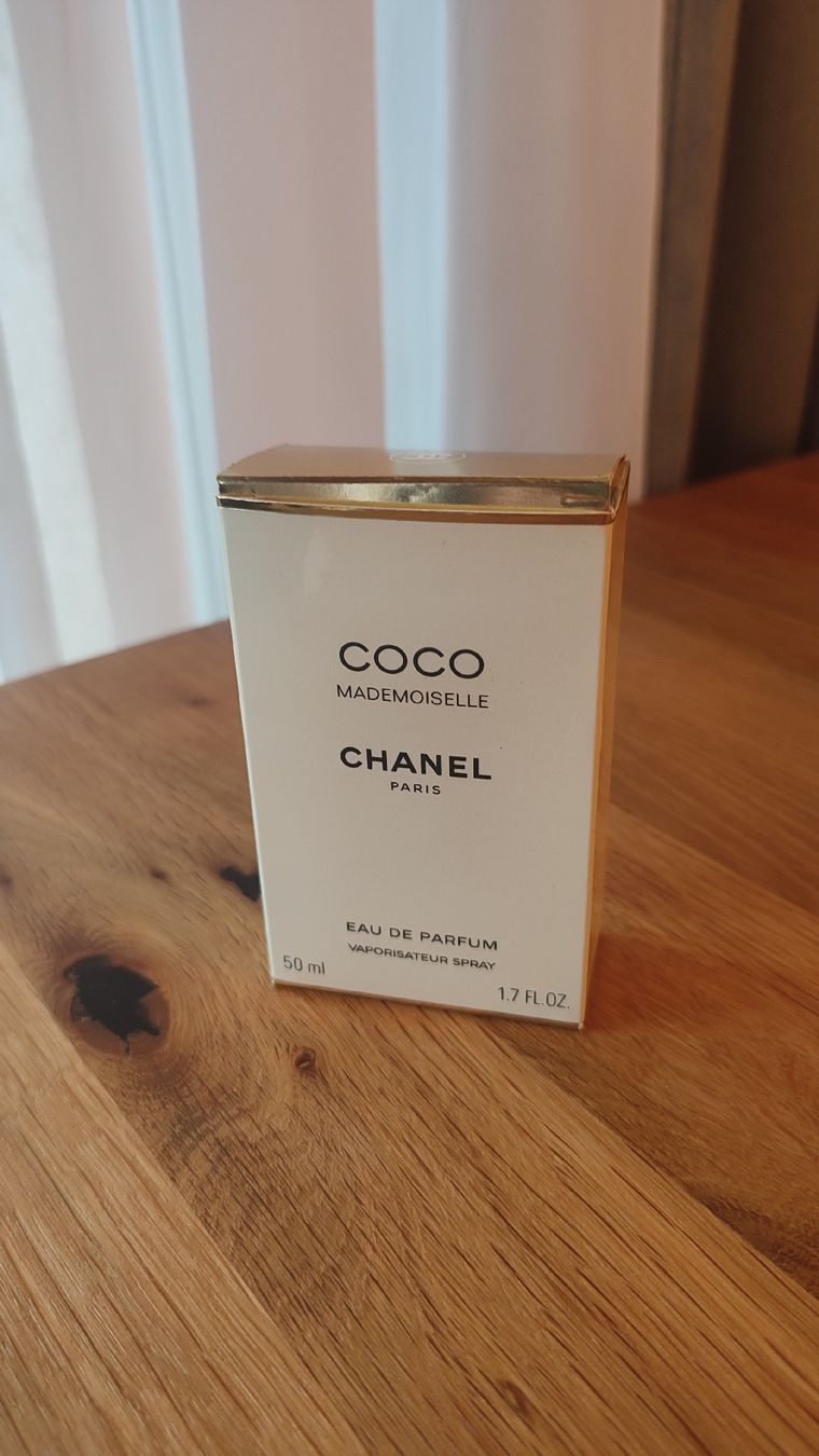 Chanel Parfums & Eau de Toilette: Chanel Coco Mademoiselle – D'occasion à Bäretswil par Gartenzwergin