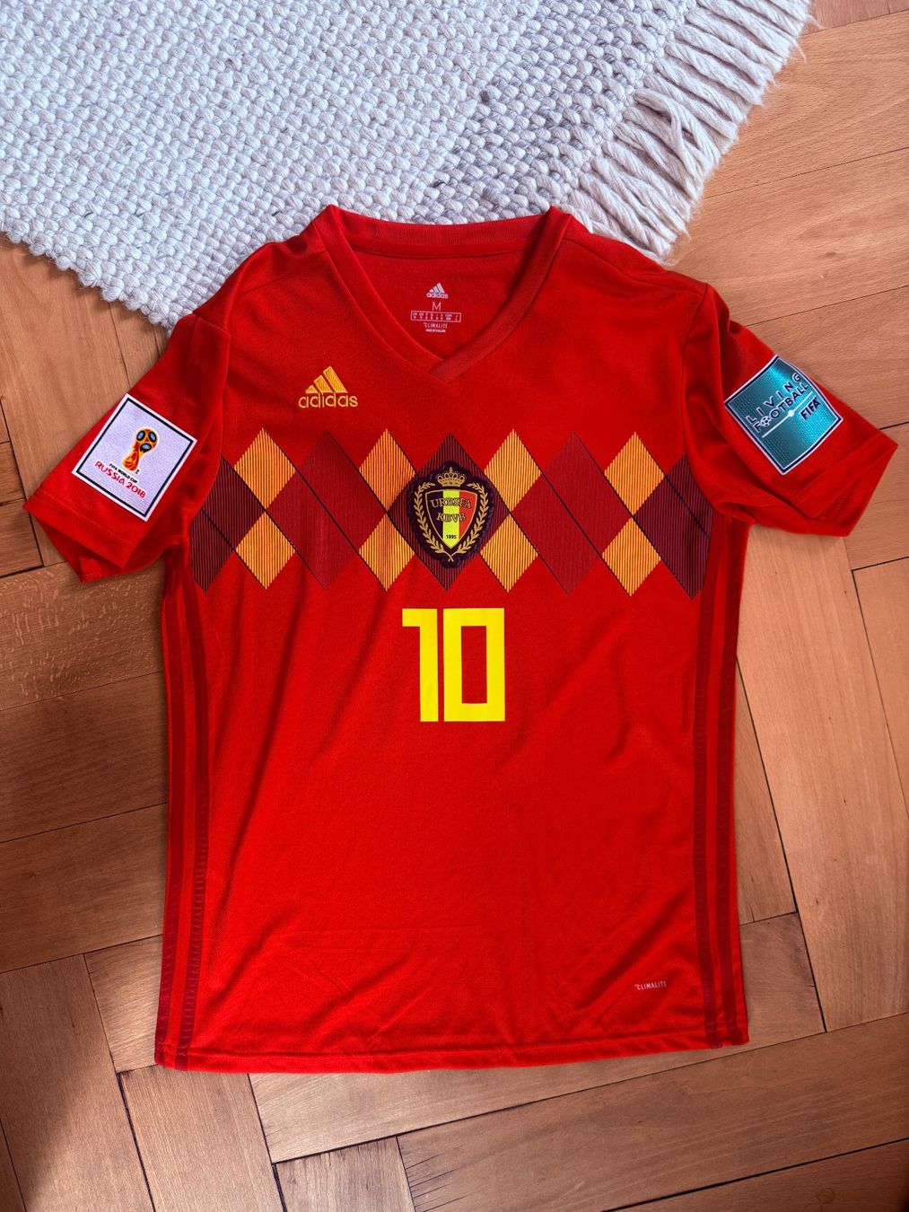 Adidas Maillots de corps & Pantalons: Belgien Heimtrokot, 2018, E. Hazard – D'occasion à St. Gallen par samuel9408