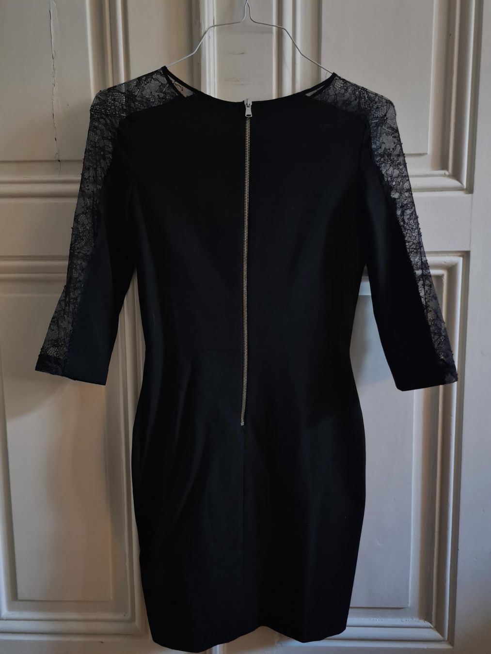 Sandro Kleider: Robe Sandro noire, manches dentelle T34 – Gebraucht aus Genève von Tresor305 3