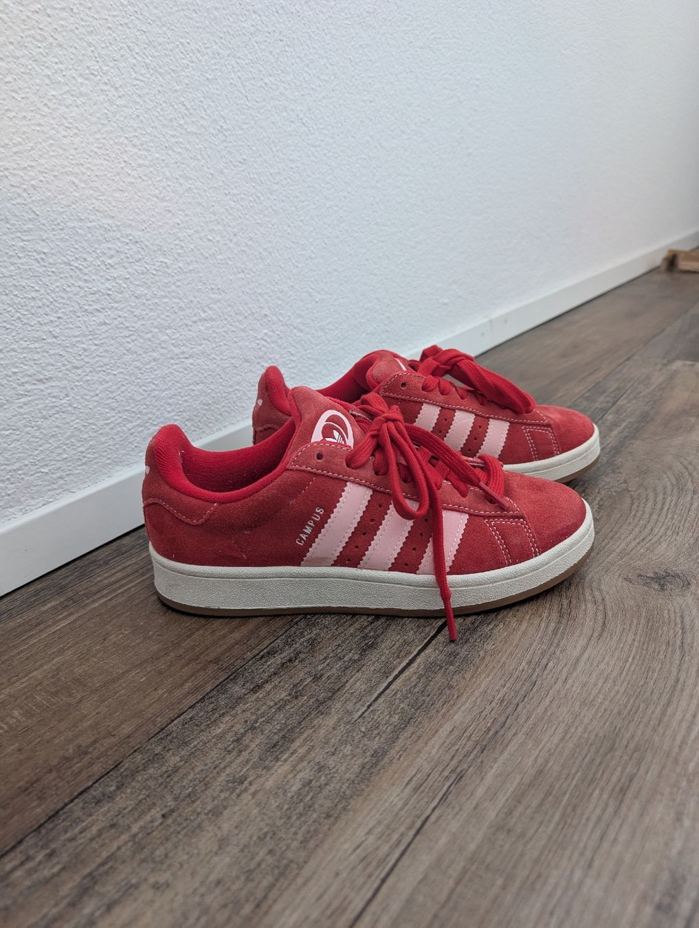Adidas Scarpe da uomo: Adidas Campus (39.75) – Nuovo (secondo la descrizione) da Luzern venduto da Superlari8