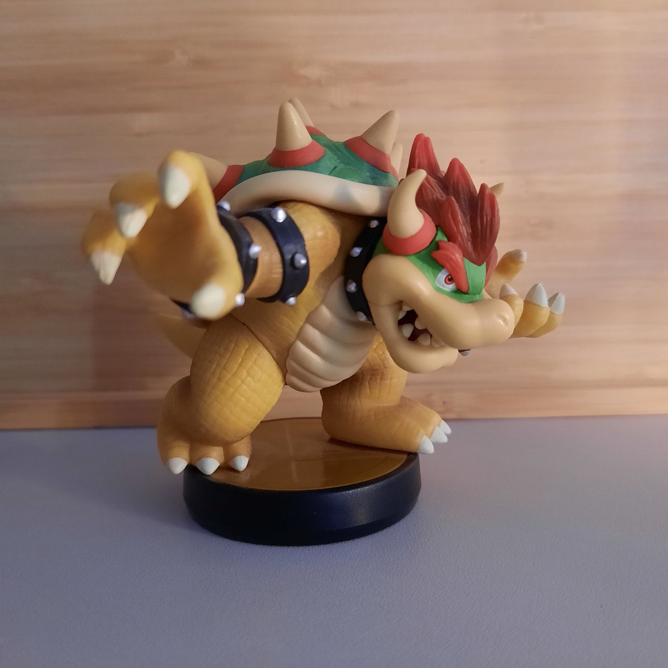 Nintendo Giochi: amiibo Bowser – Usato da Münchenstein venduto da 2DGames