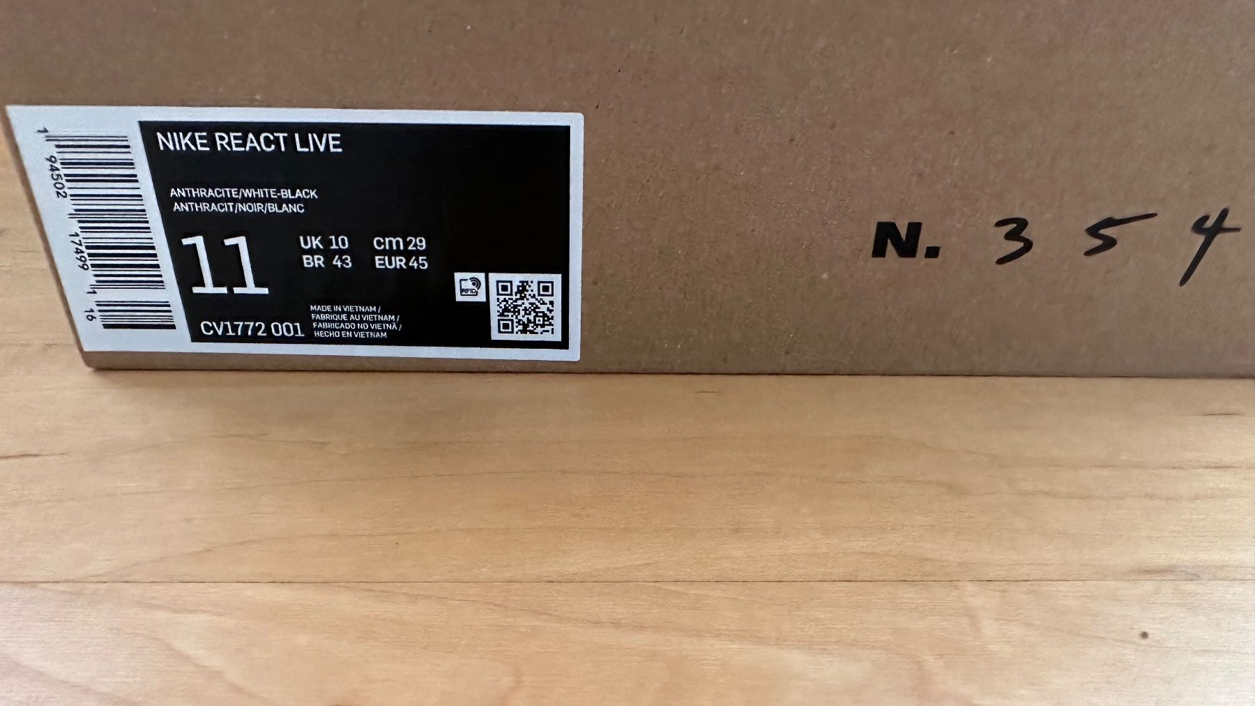 Nike Scarpe da uomo: Nike React Live Anthracite Gr.45 – Nuovo (secondo la descrizione) da Oensingen venduto da dorian07 9