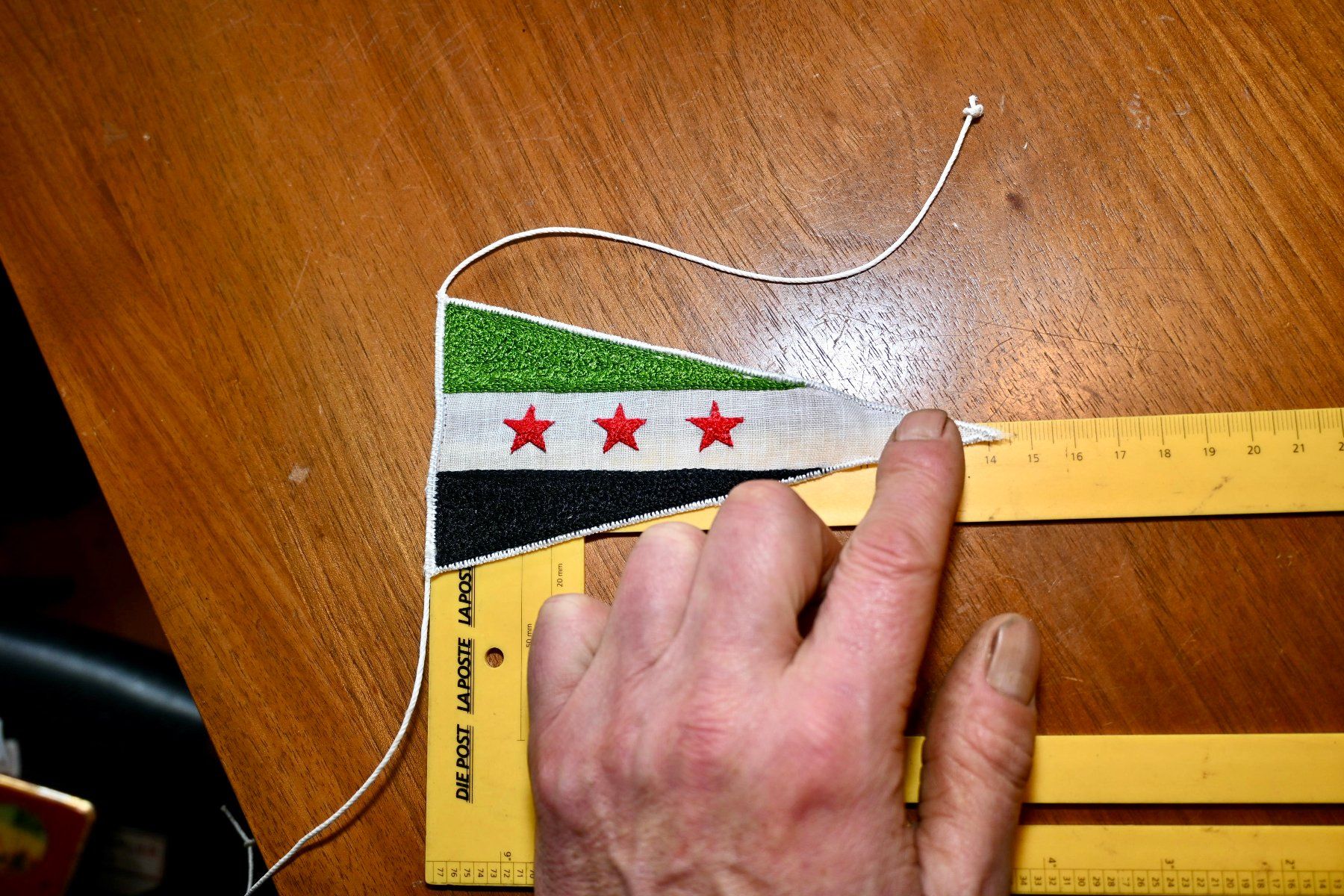 Bandiere: kleiner VINTAGE Wimpel SYRIEN – Usato da Pfaffhausen venduto da mono_rec 1