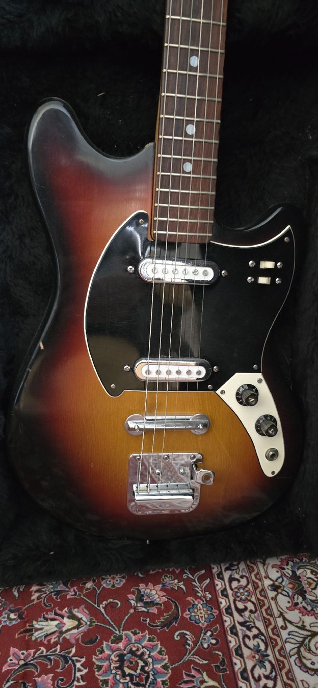 Musikinstrumente: Duke electric guitar sunburst – Gebraucht aus Meilen von Roobiedoobie 1
