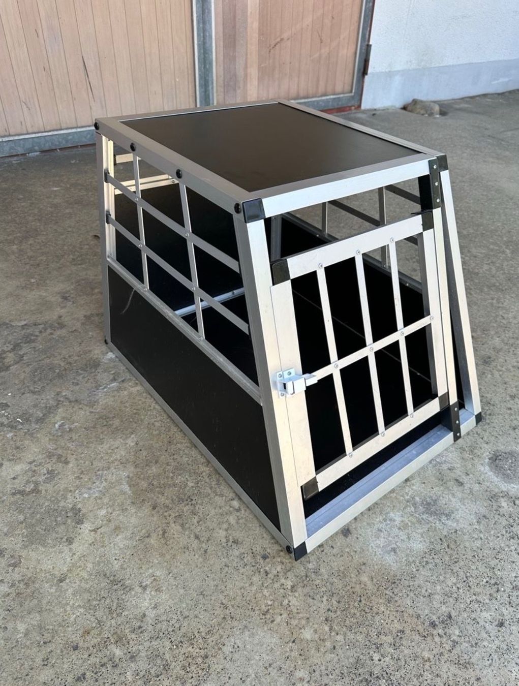 Niches, paniers: Hunde Box – D'occasion à Rheinfelden par adidas1984 2