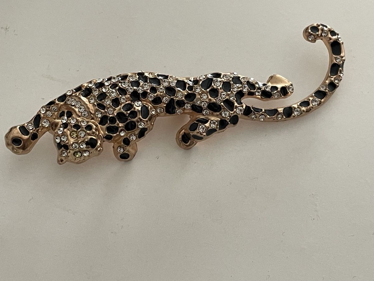 Gablonzer Spille & Fermagli: vintage Broche léopard strass et émail doré  – Usato da Worben venduto da benit.drn 2