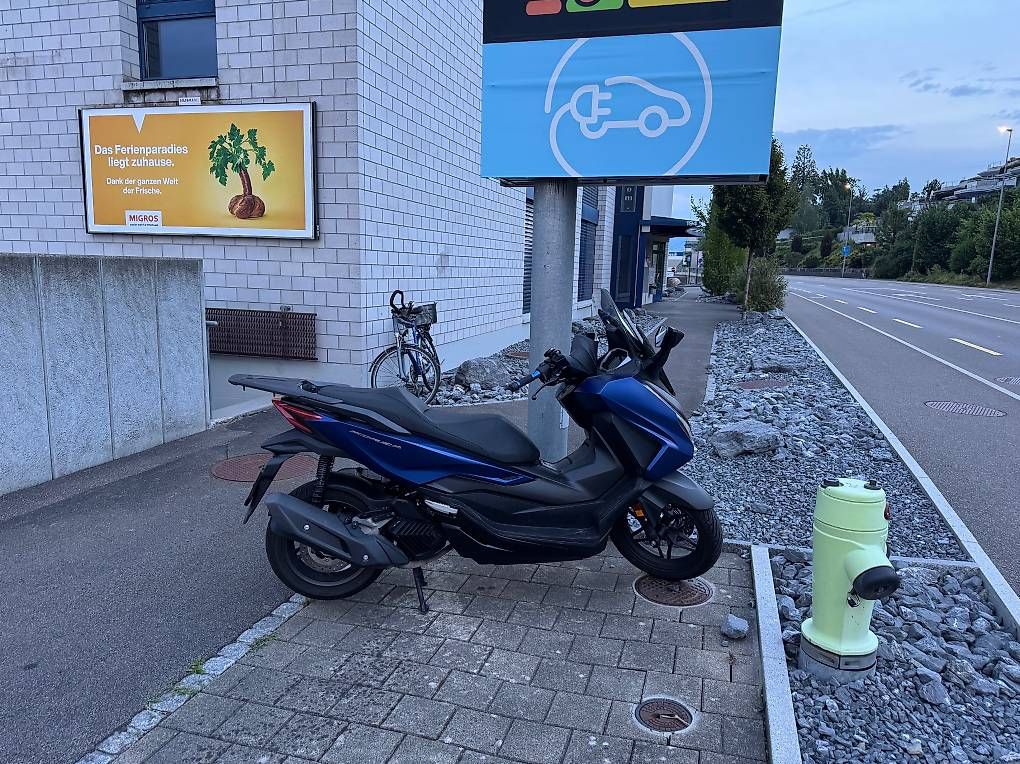 Scooters: Forza 125 – Gebraucht aus Wädenswil von max_9s2y 1