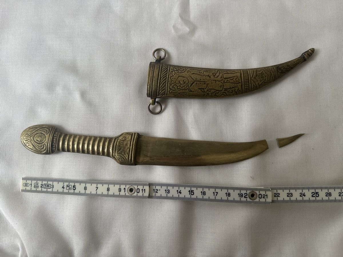 Tutte le decorazioni: Messingdolch Nazareth mit Gravur, defekt – Usato da Zürich venduto da Chaeffeler 2