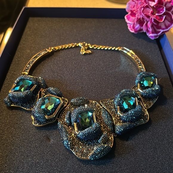 Swarovski Catenine: Swarovski Statement Kette limitiert, & original verpackt – Nuovo e nell'imballaggio originale da Kirchleerau venduto da Piroska05 4