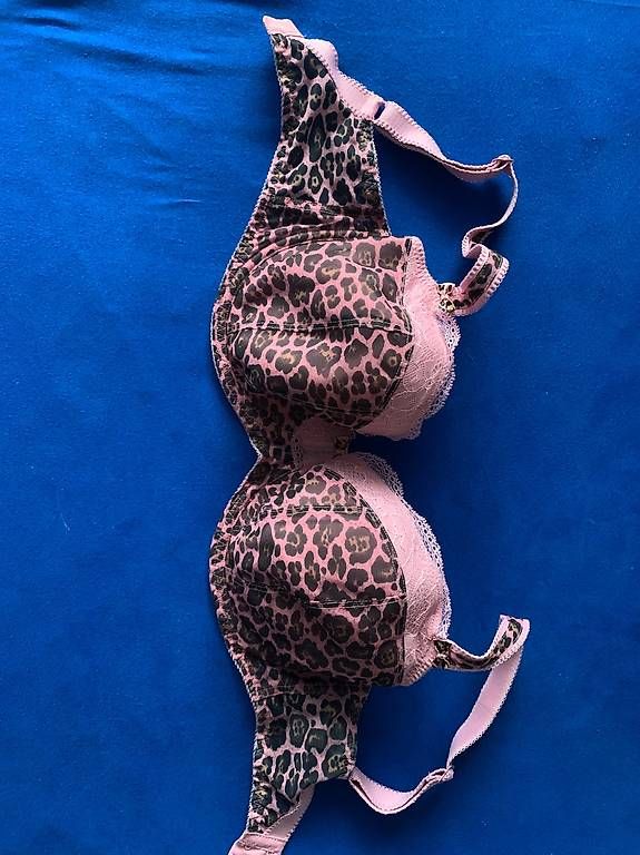 Altra biancheria intima: 2x Freya BH Gr. 70i rot+ rosa-leopard – Usato da St. Gallen venduto da mar_rkm7 2