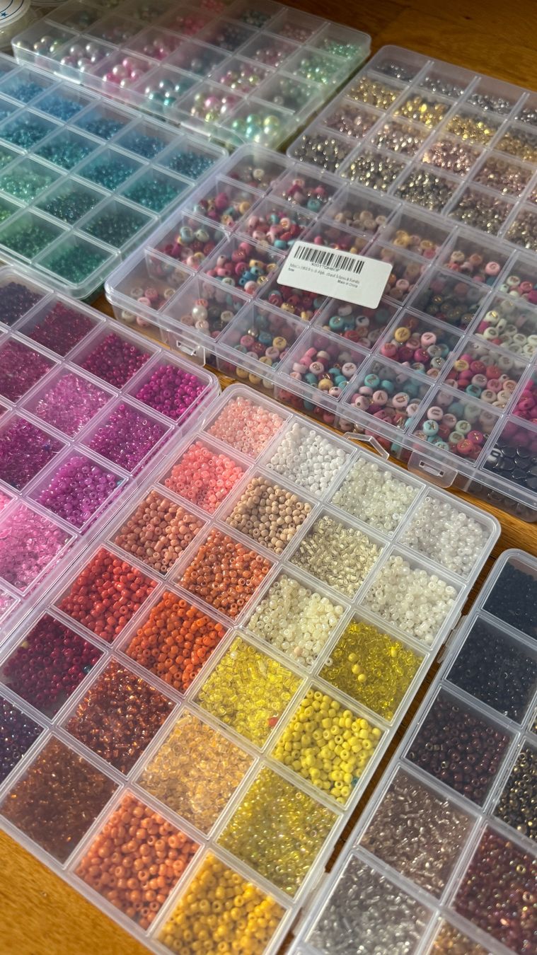 Perles (synthétiques): Kit de perles pour création de bijoux – D'occasion à Genève par nor_k8bf 7