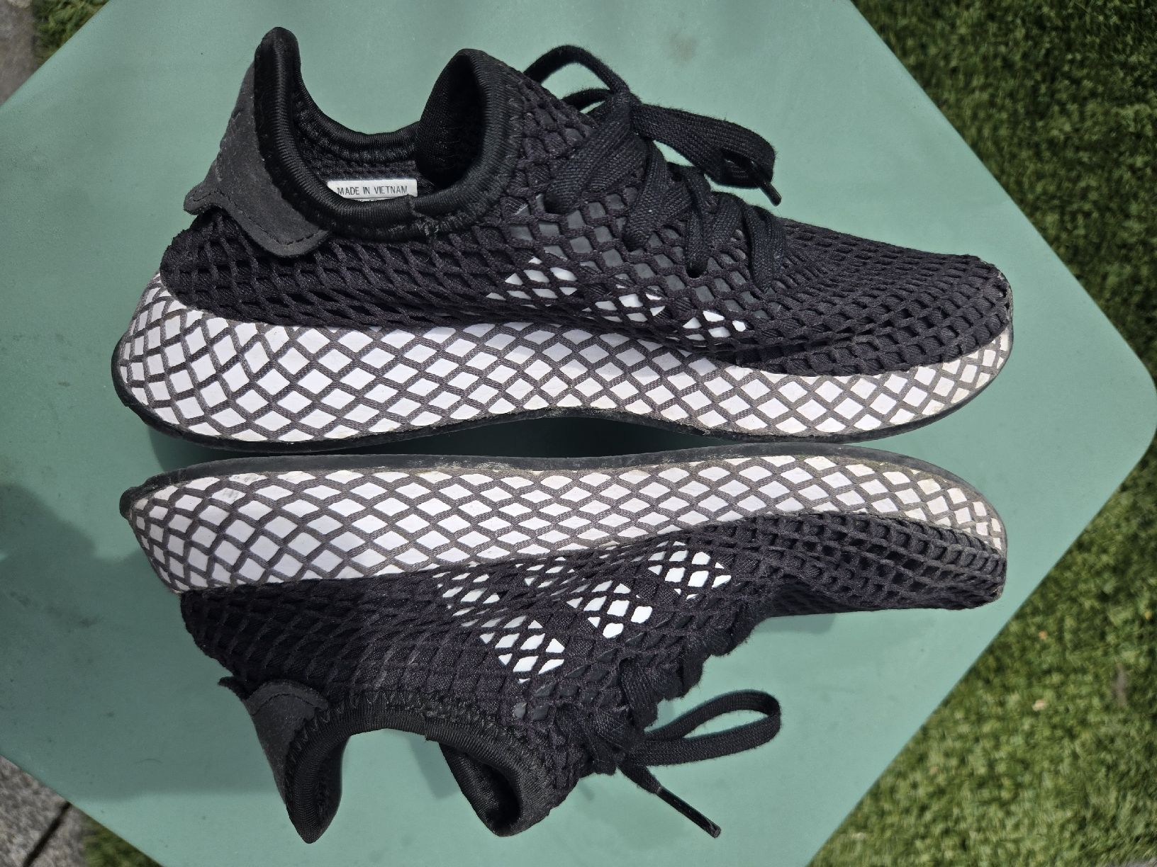 Adidas Scarpe da uomo: Adidas gr.36 – Usato da Zürich venduto da Deesay 2