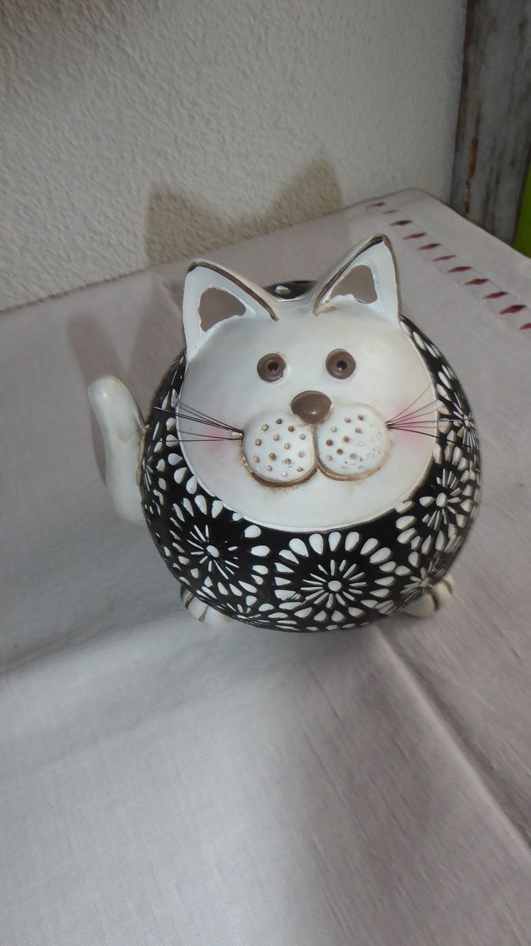 Toutes les décorations: 2 lustige Deko Katzen – D'occasion à Sargans par Benziner