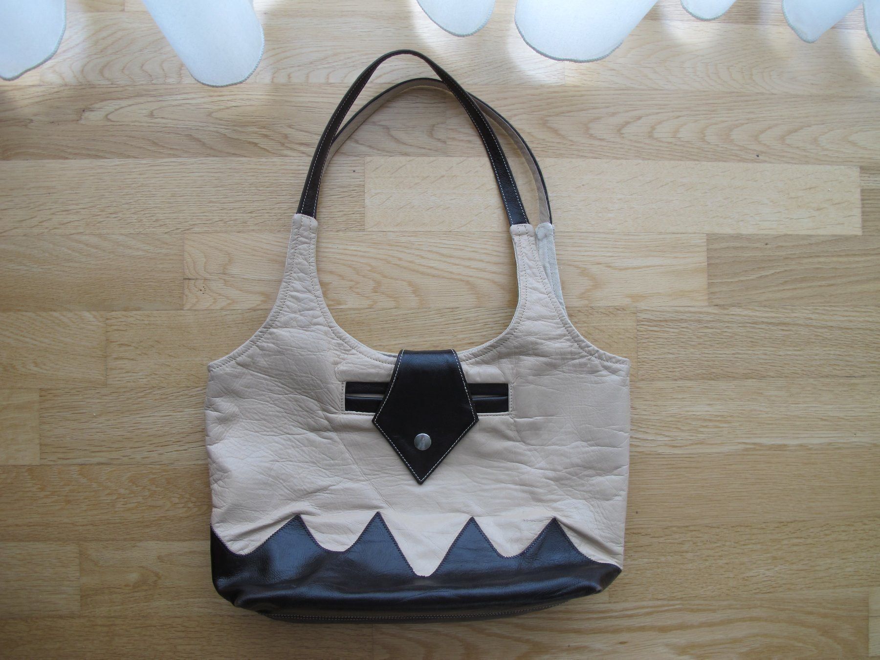 Sacs femmes: Lederhandtasche Unikat – D'occasion à Rheinfelden par zwitschi_09