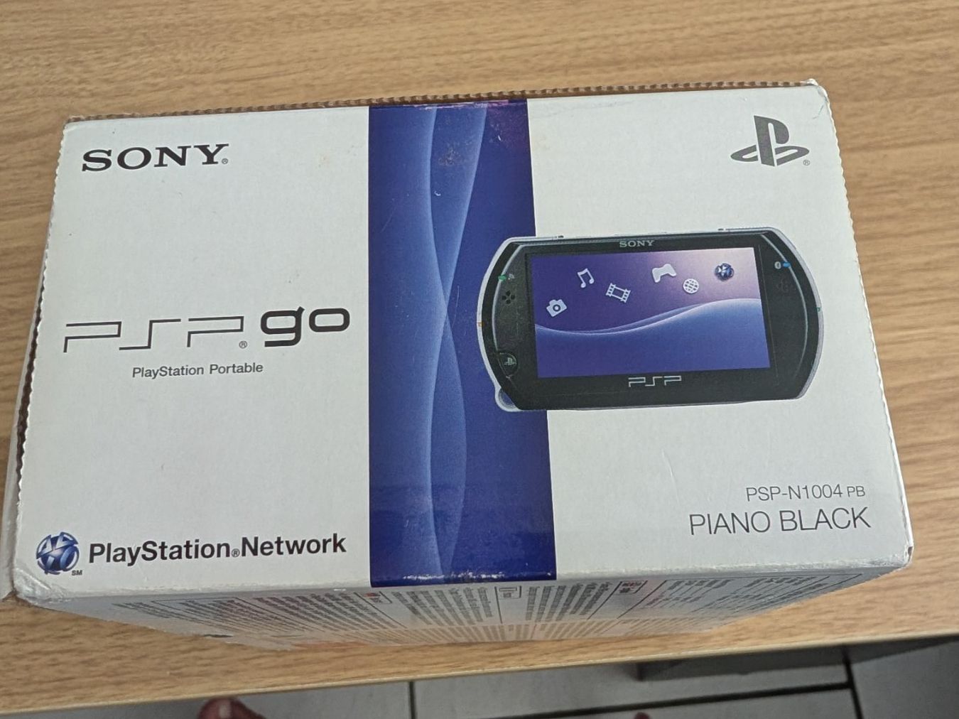 Sony Console: Sony  PSP Go 16 GB CIB – Usato da Châtel-St-Denis venduto da Mouharf 5