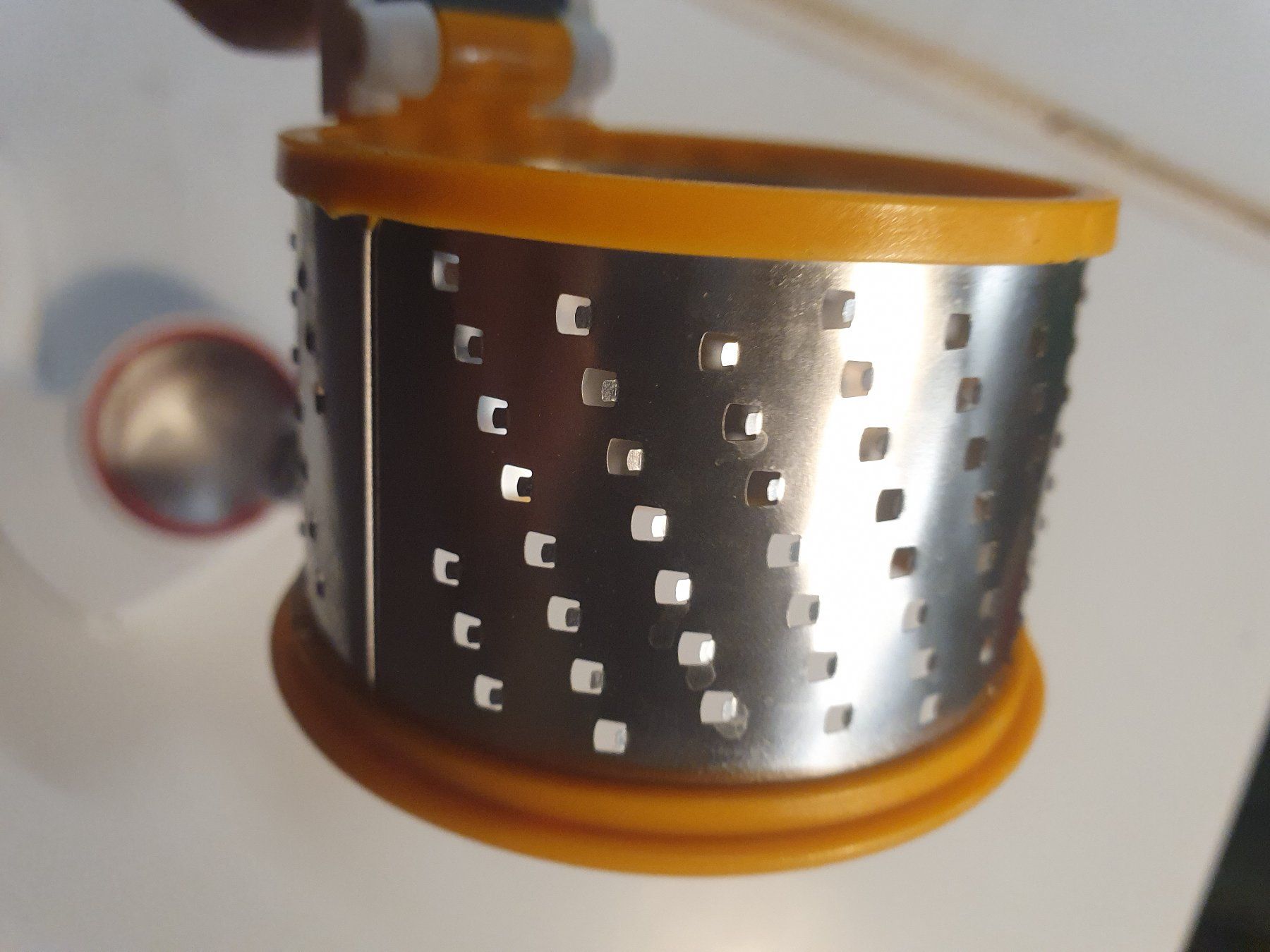 Elettrodomestici da cucina: Käseraffler mit zwei Einsätzen – Usato da Zürich venduto da loosebone 5