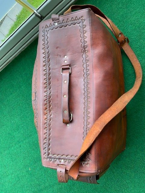 Taschen: Utensilientasche aus echtem Leder Handarbeit – Gebraucht aus Schübelbach von S1CH 3