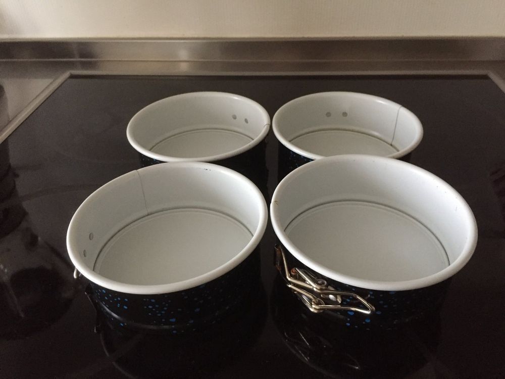 Betty Bossi Teglie da forno: 4 er Set Mini Springförmli Betty Bossi – Usato da Winterthur venduto da delfin1314