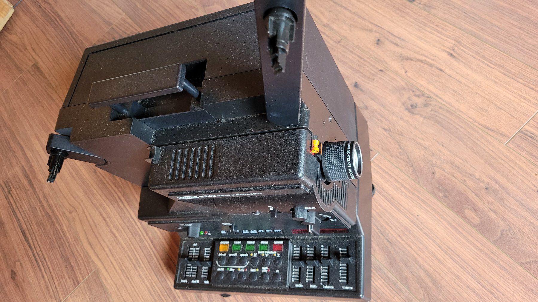 Home cinéma: Vintage EUMIG S 940 STEREO Multiprocessor Projektor – Défectueux à Ecuvillens par Pastel-2018 4