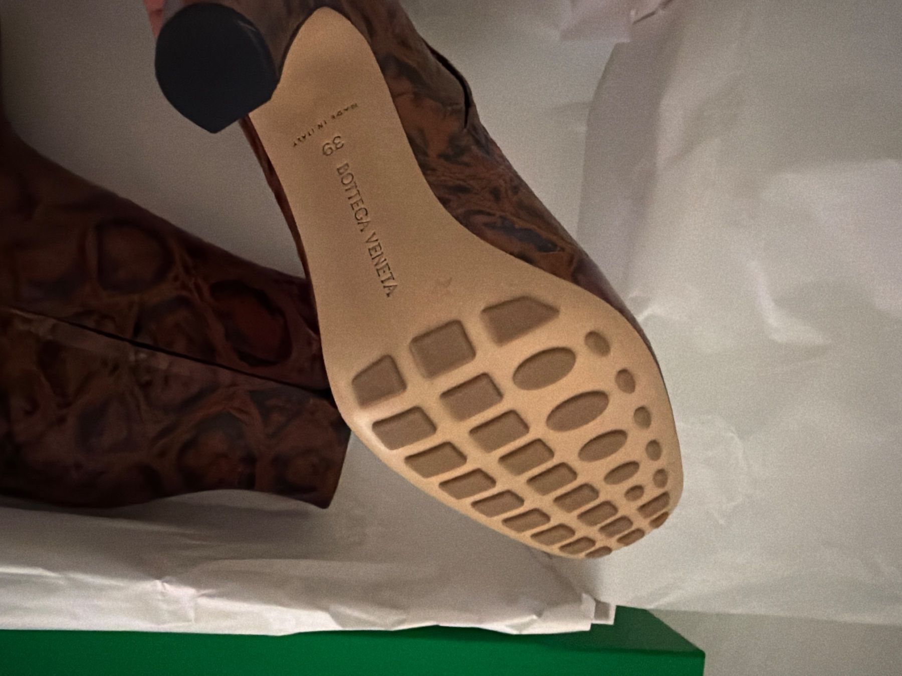 Bottega Veneta Scarpe da donna: Bottega Veneta boots – Nuovo (secondo la descrizione) da Zürich venduto da bel_qg6g 1