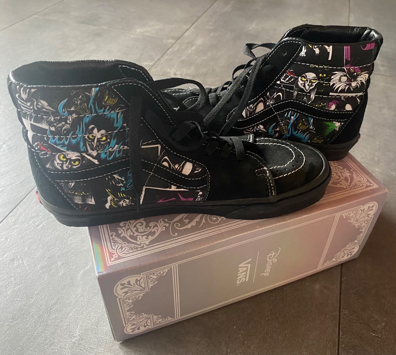 Vans Scarpe da uomo: Vans Disney nr. 41 nuove!! – Nuovo e nell'imballaggio originale da Corzoneso venduto da chiara017 1