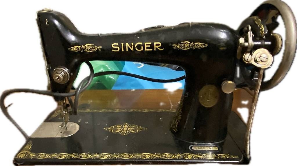 Singer Macchine da cucire: Singer Nähmaschine antik – Usato da Wettswil venduto da Person2 1