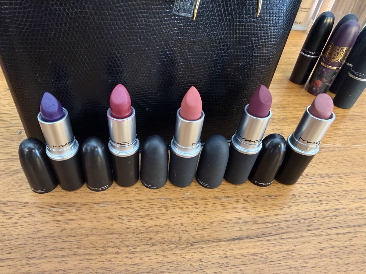 Mac Cosmetics Make-up: MAC Lippenstift Set, verschiedene Farben – Usato da Zürich venduto da pinish 2
