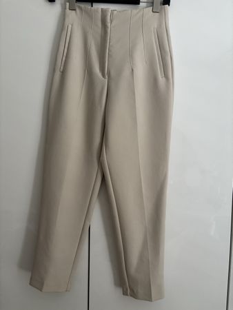 3 Stoffhosen Grösse 34