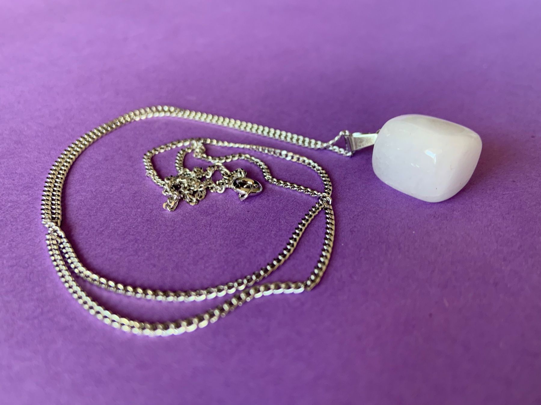 Ciondoli: Silberkette mit Selenit weiss (55cm) – Usato da Dittingen venduto da Bijoubelle 1