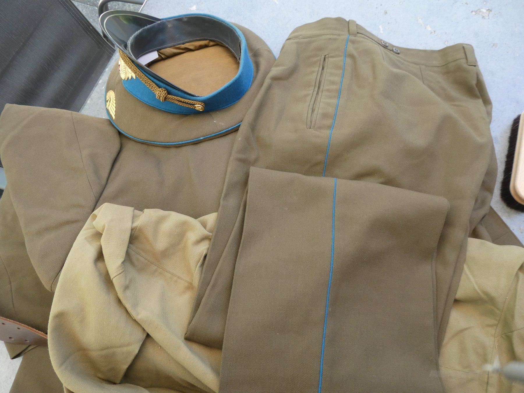 Uniformen: Sowjetunion, Paradeuniform Kapitan Luftwaffe komplett – Gebraucht aus Hinterforst von Rohusri 6