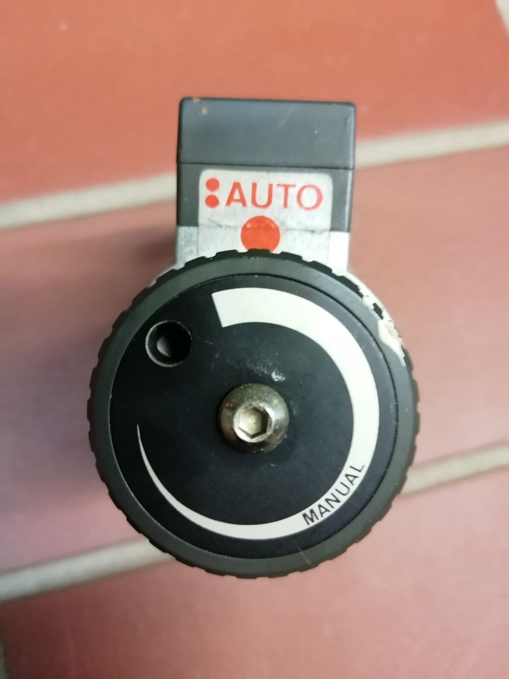 Radiatori: SCS Magnetventil – Usato da Unterengstringen venduto da Fachmann8103 1