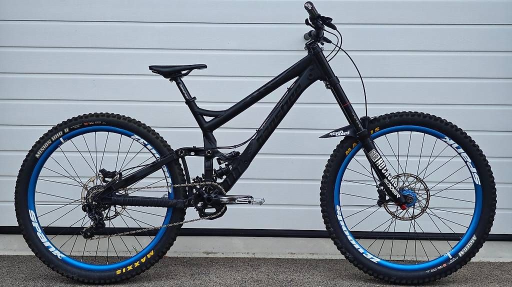 Velos: VTT DH Banshee Legend taille L 27.5'' – Gebraucht aus Montsevelier von Pasc01
