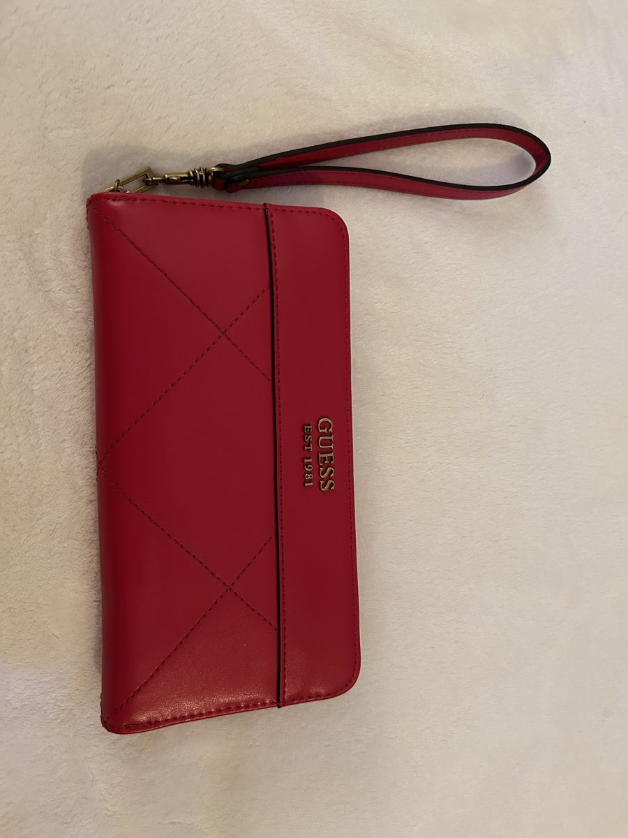 Guess Borse da donna: Pochette rouge Guess – Nuovo (secondo la descrizione) da Vufflens-la-Ville venduto da newlifegva