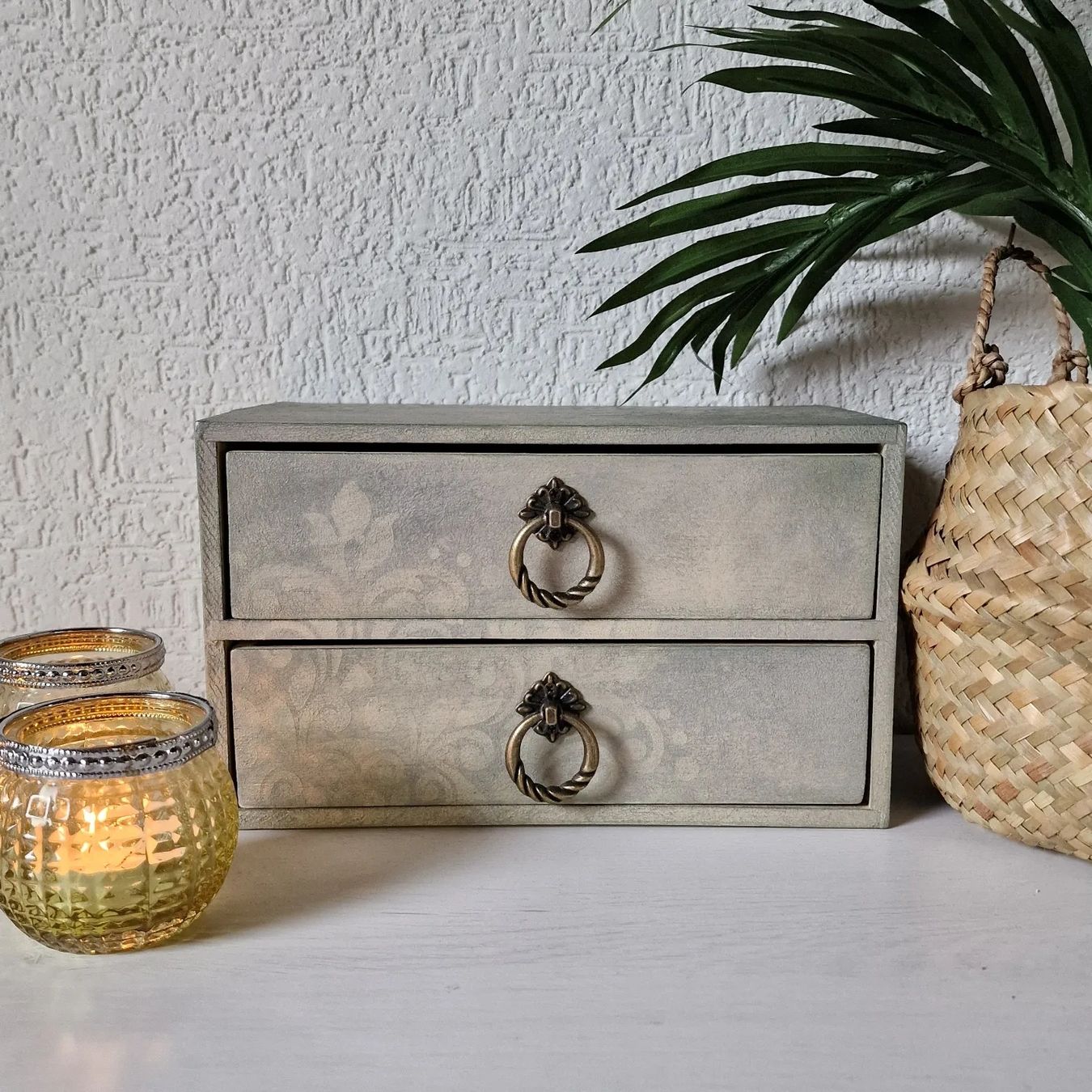 Commodes: Tischkommode / Aufbewahrung – Neuf (Voir description) à Spreitenbach par nicsusi01